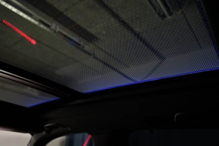 Grøn BMW X5 fra 2023