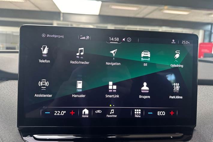 Grå Skoda Enyaq fra 2022