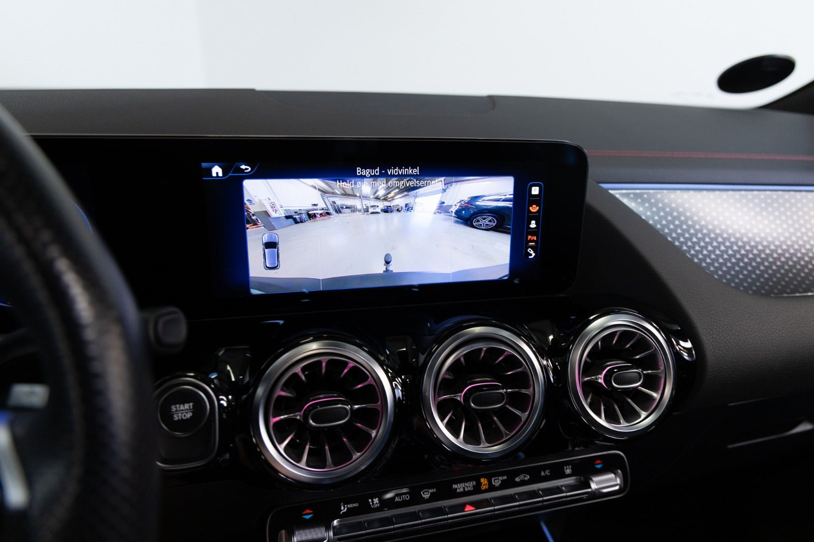 Sort Mercedes EQA250+ fra 2024
