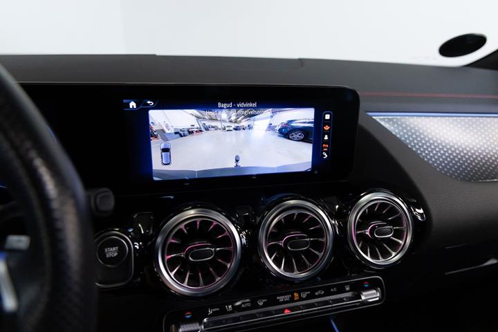 Sort Mercedes EQA250+ fra 2024