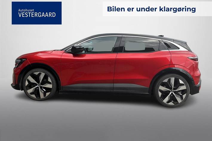 Rød Renault Megane E-Tech fra 2022