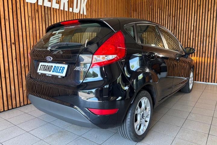 Sort Ford Fiesta fra 2012