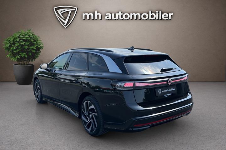 Sort VW ID.7 fra 2025