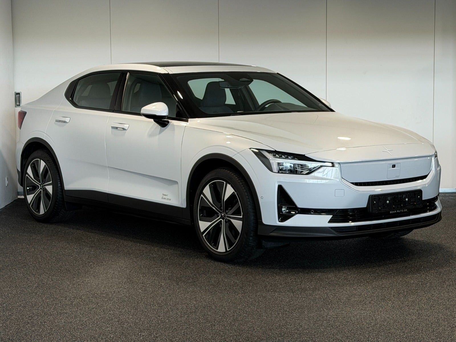 Grå Polestar 2 fra 2024