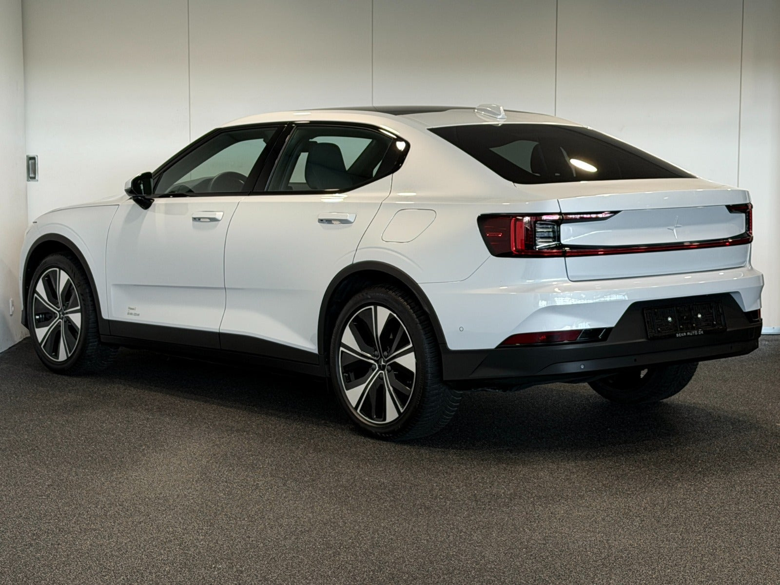 Grå Polestar 2 fra 2024