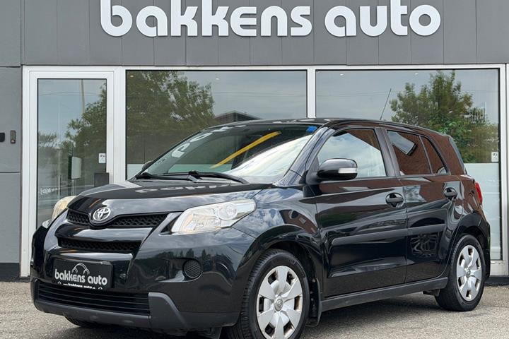 undefined Toyota Urban Cruiser fra 2010 set udefra