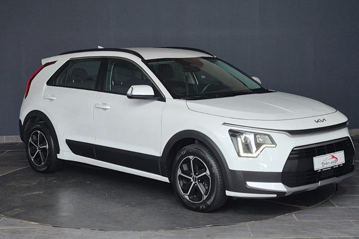 Hvid Kia Niro fra 2023