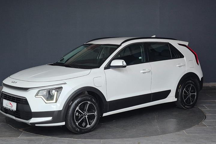 Hvid Kia Niro fra 2023