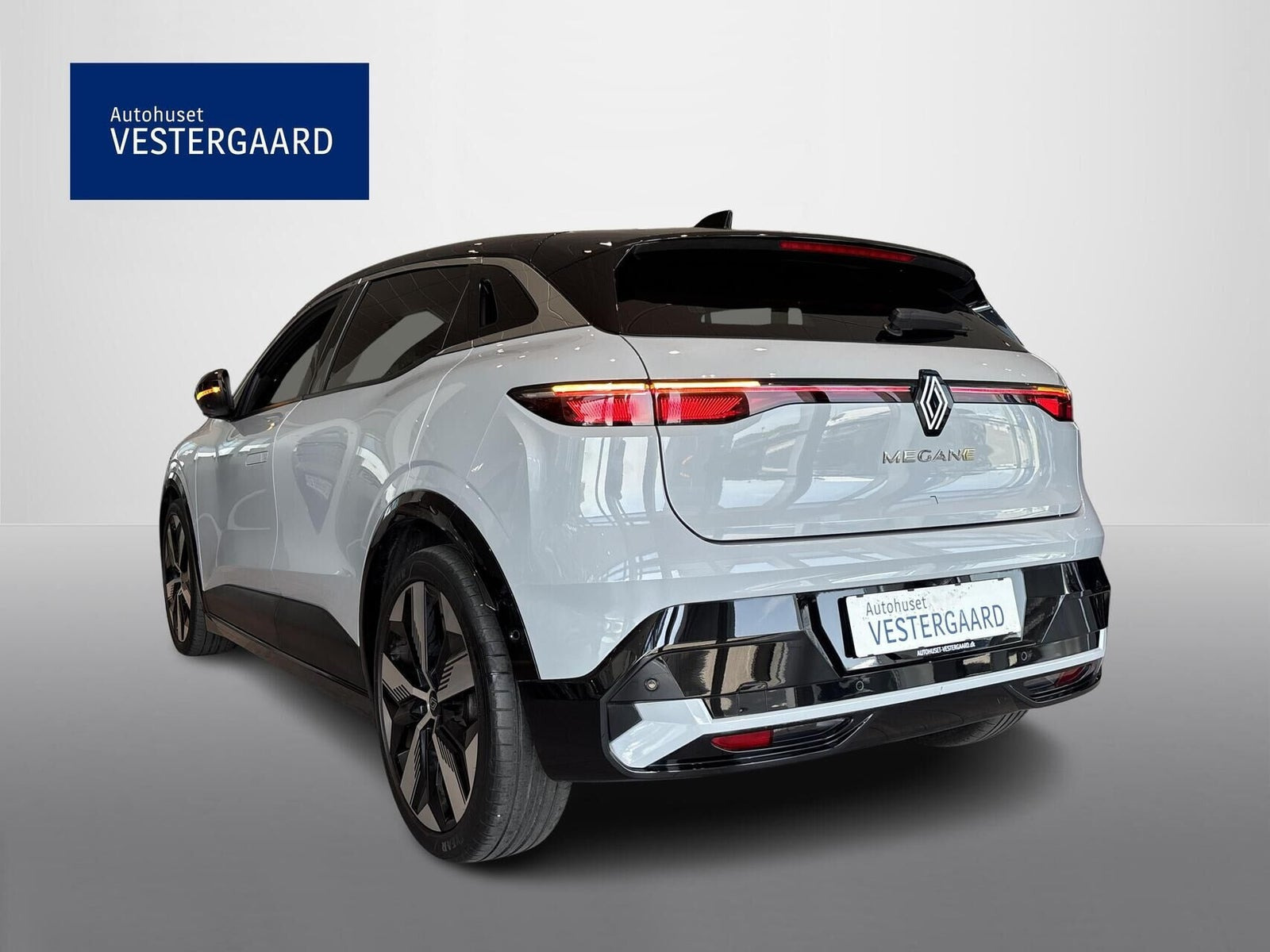 Grå Renault Megane E-Tech fra 2022