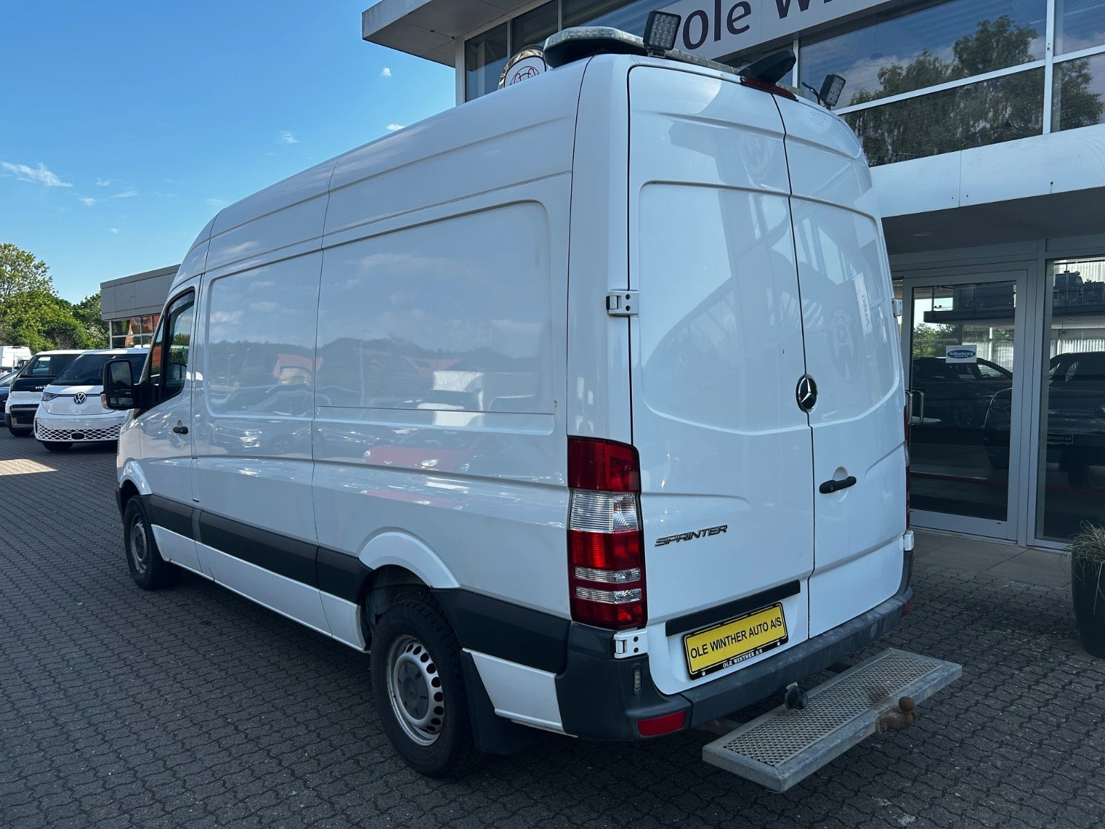 Hvid Mercedes Sprinter 319 fra 2017