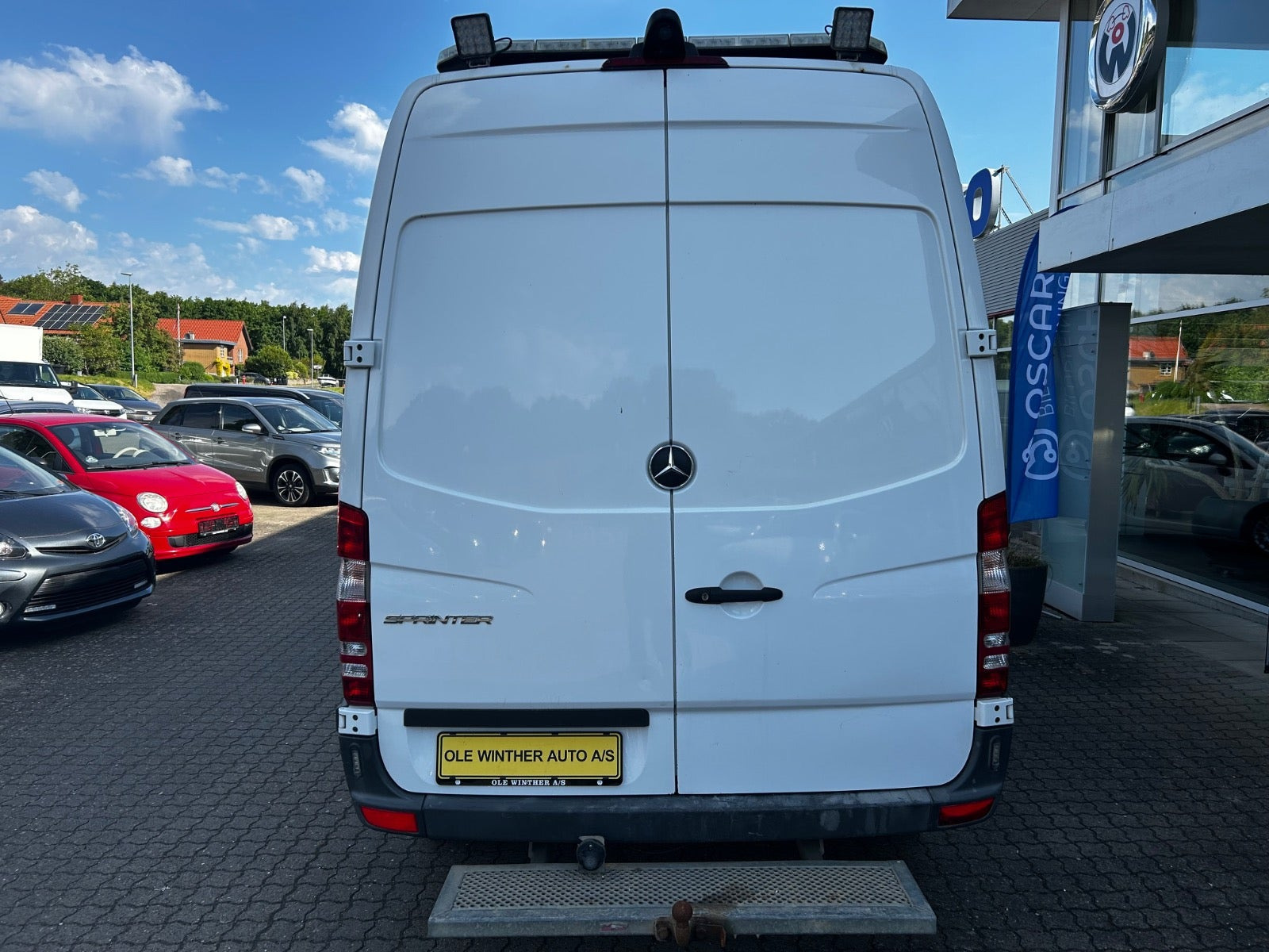 Hvid Mercedes Sprinter 319 fra 2017
