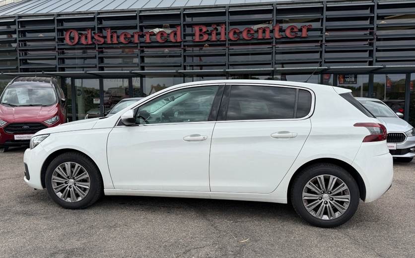 Peugeot 308 1,6 BlueHDi 120 Allure Sky