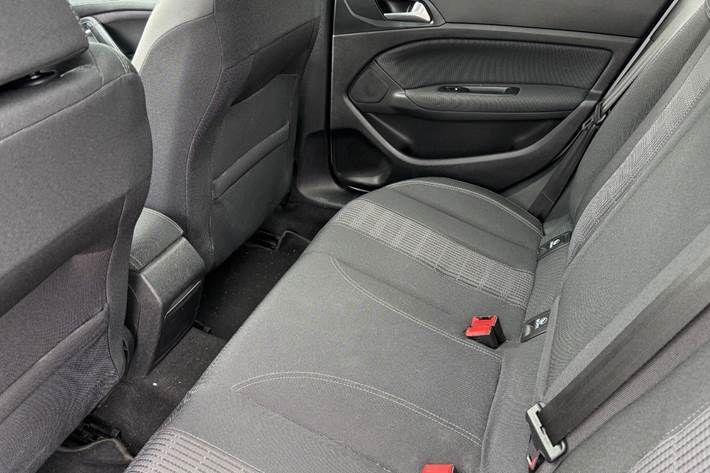 Hvid Peugeot 308 fra 2018
