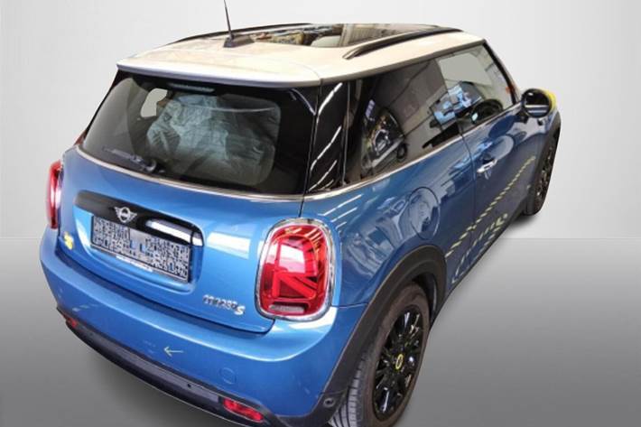 Blå Mini Cooper SE fra 2023