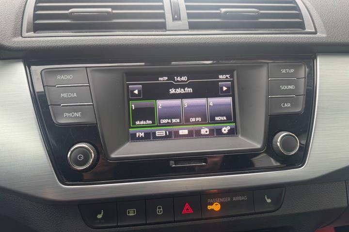 Grå Skoda Fabia fra 2017