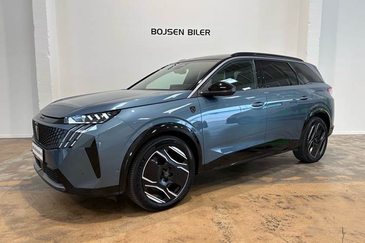 Blå Peugeot e-5008 fra 2025