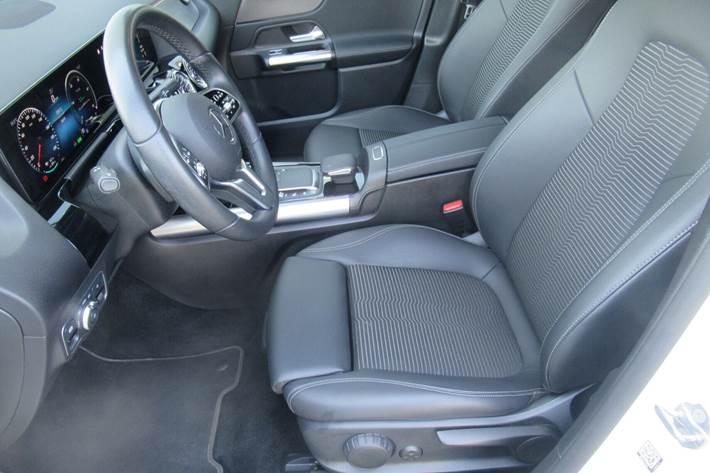 Hvid Mercedes EQA 250 fra 2022
