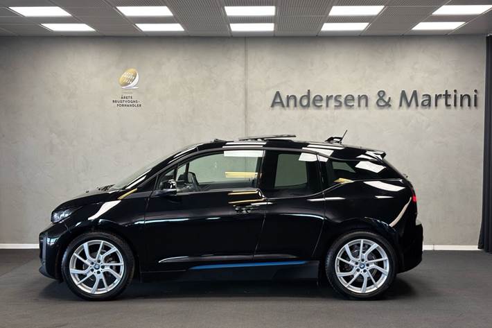 Sort BMW i3 fra 2022