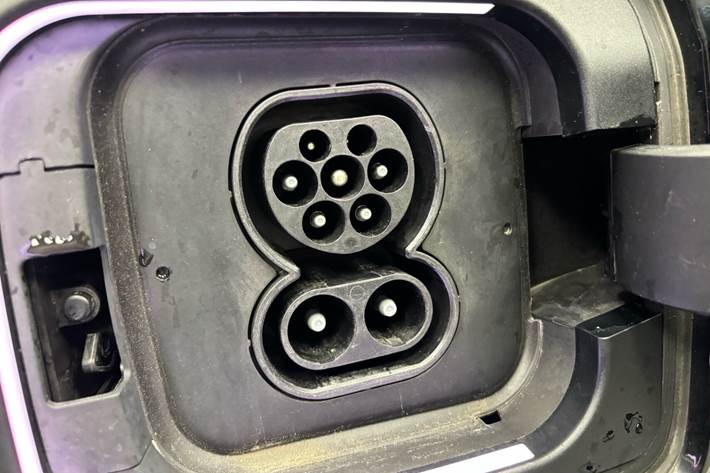 Sort BMW i3 fra 2022
