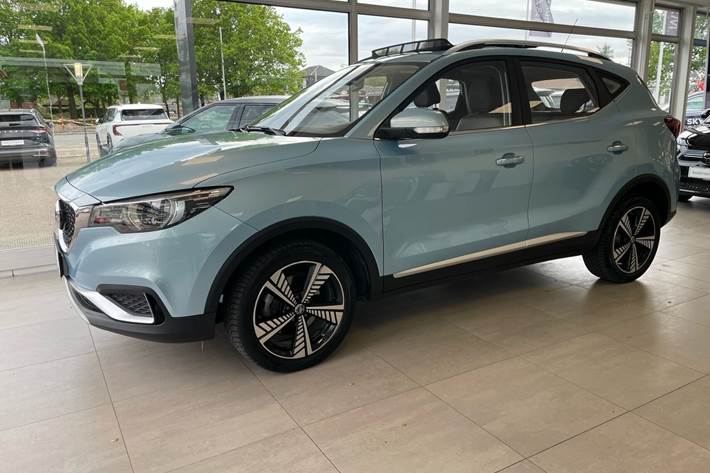 Turquoise MG ZS EV fra 2020