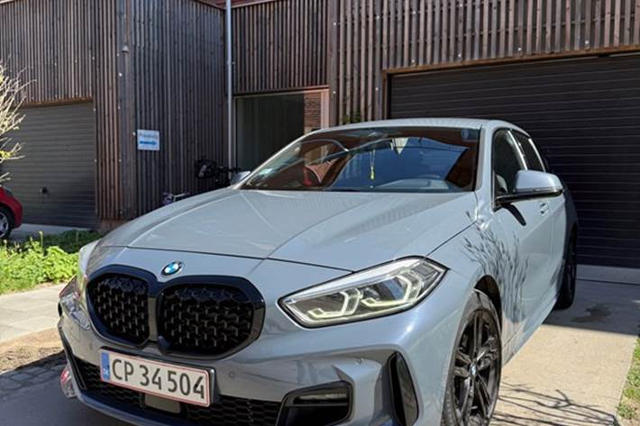 undefined BMW 118d fra 2020