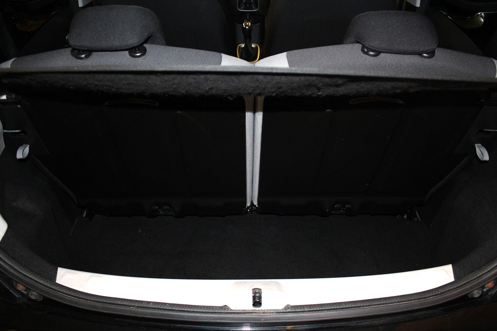 Sort Toyota Aygo fra 2016
