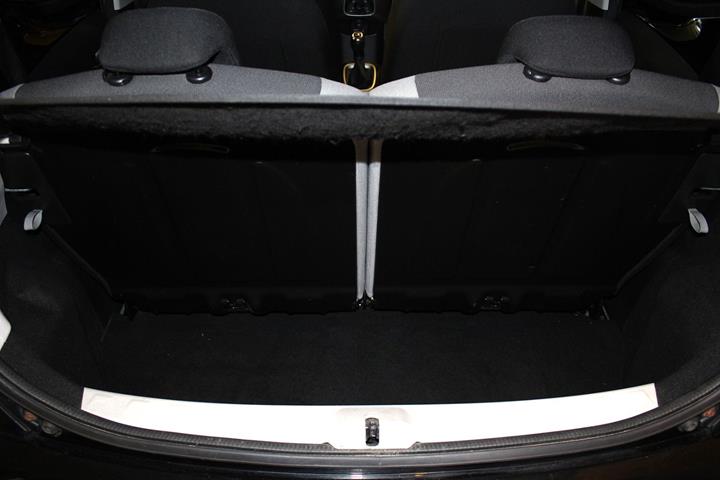 Sort Toyota Aygo fra 2016