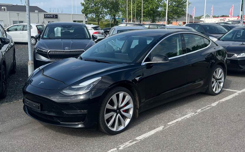 Tesla Model 3 Performance AWD