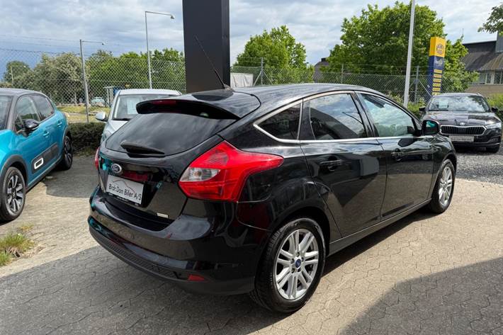 Sort Ford Focus fra 2013