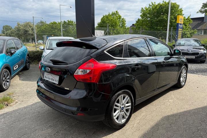 Sort Ford Focus fra 2013