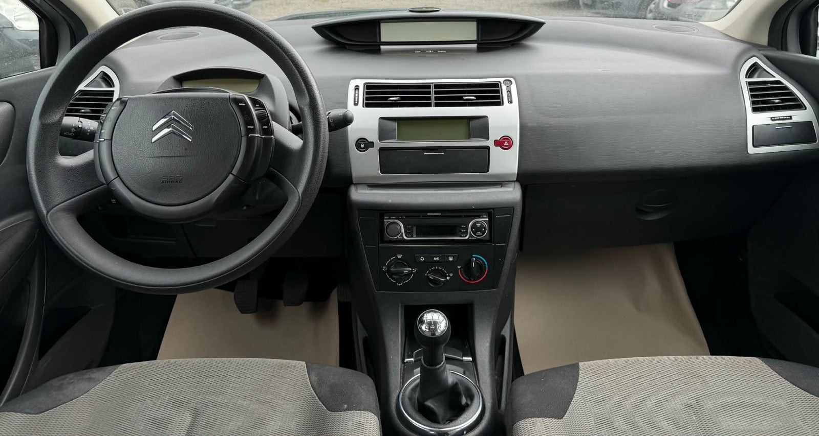 Grå Citroën C4 fra 2006
