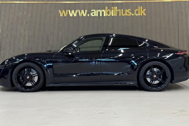 Sort Porsche Taycan 4S fra 2021