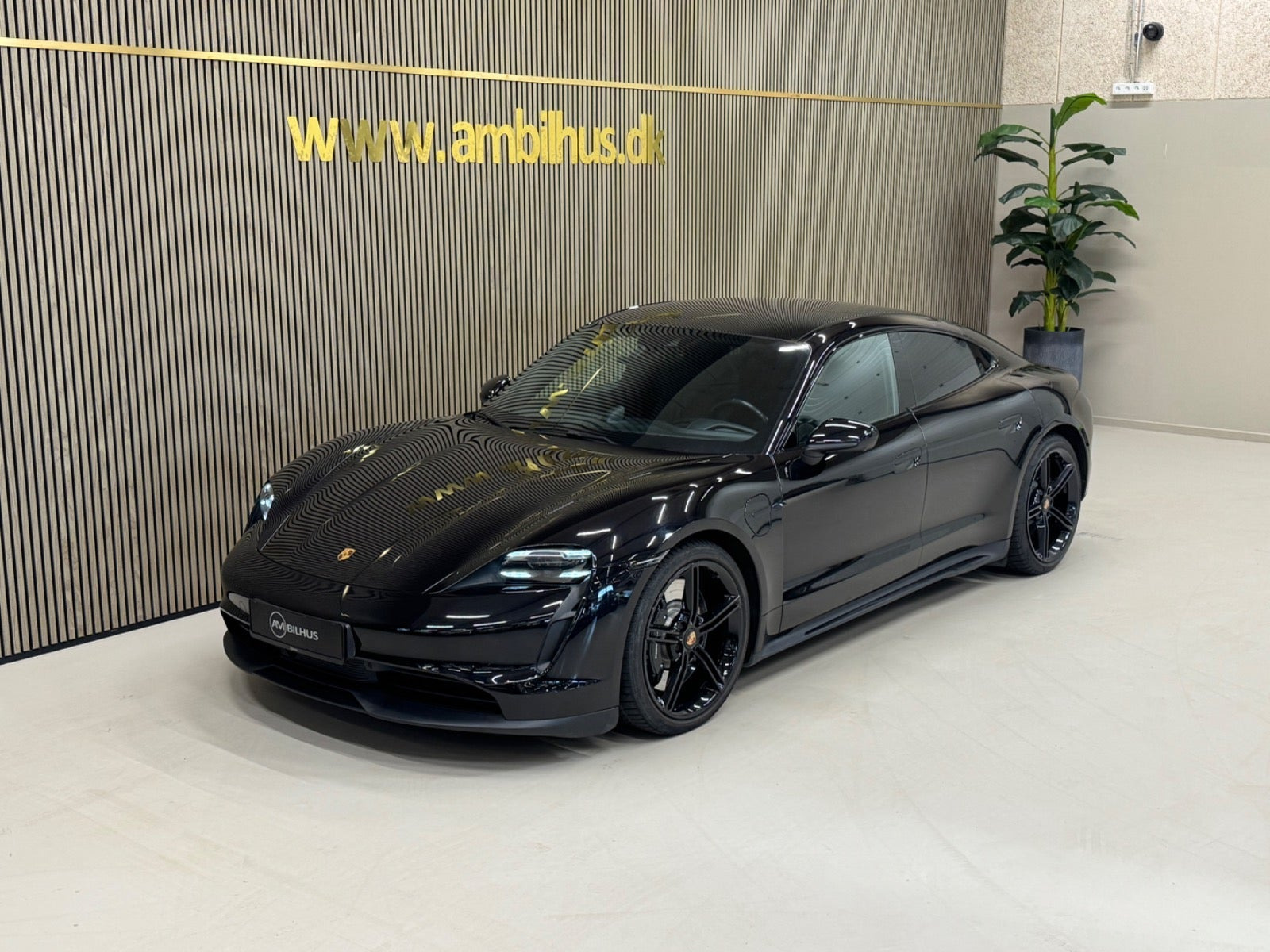 Sort Porsche Taycan 4S fra 2021
