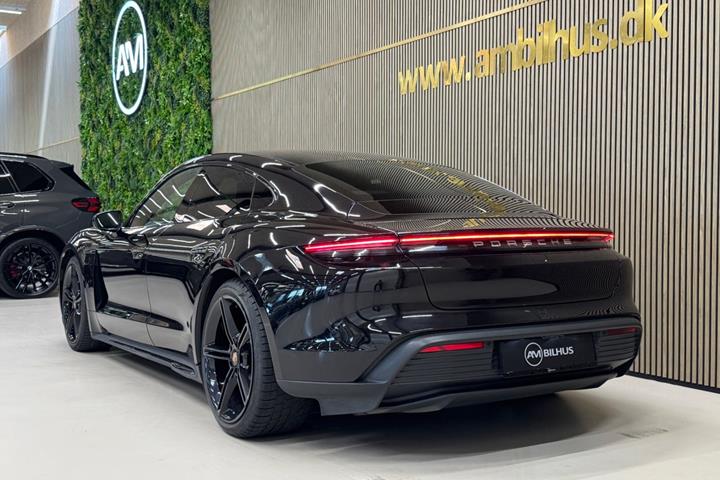 Sort Porsche Taycan 4S fra 2021