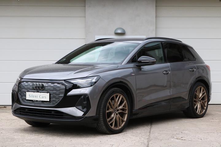 Grå Audi Q4 e-tron fra 2022