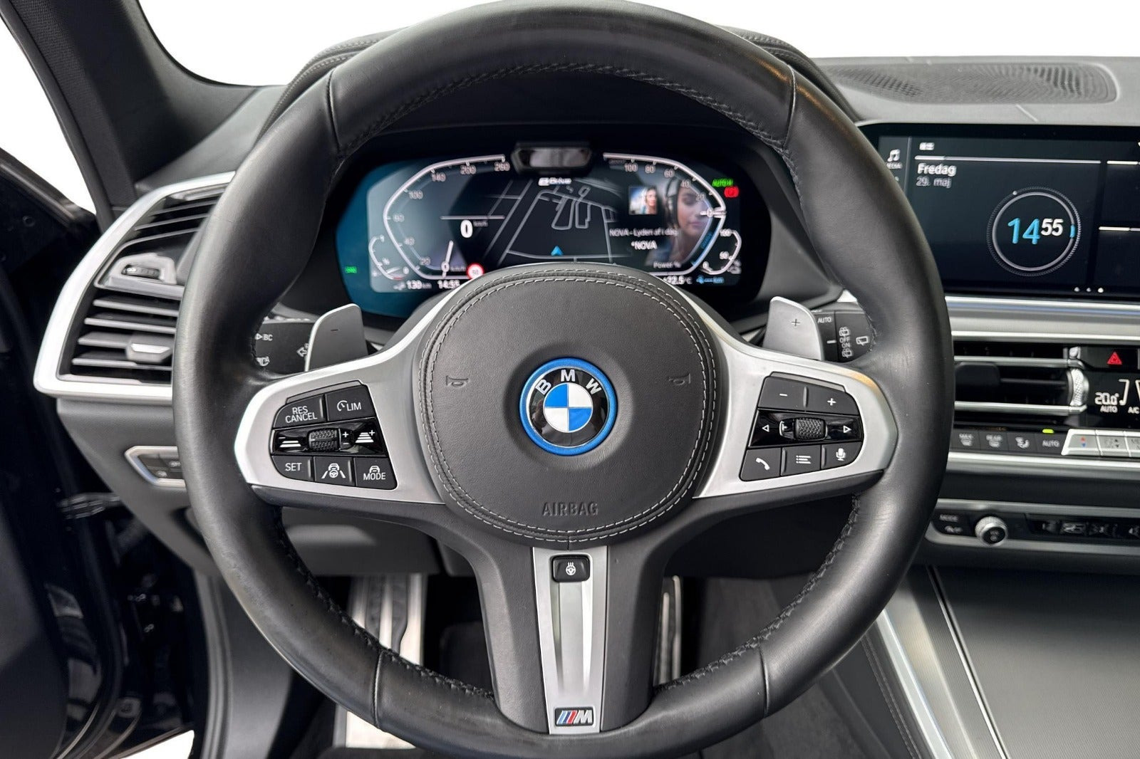 Sort BMW X5 fra 2022