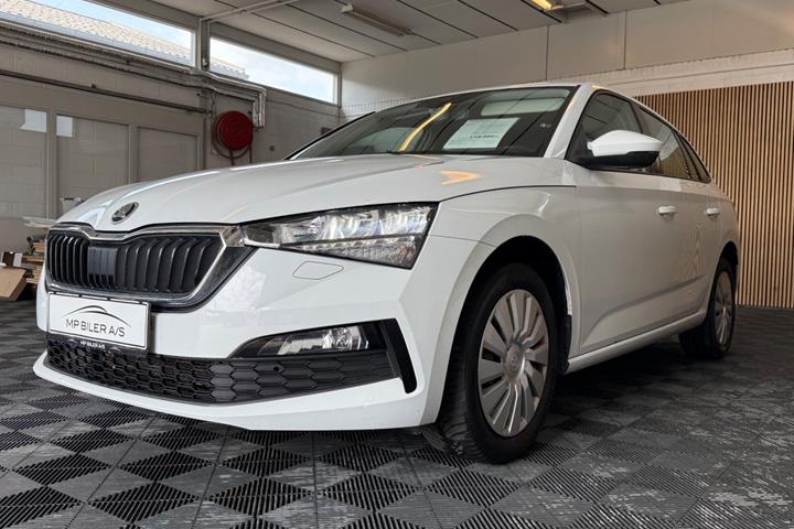 Hvid Skoda Scala fra 2021