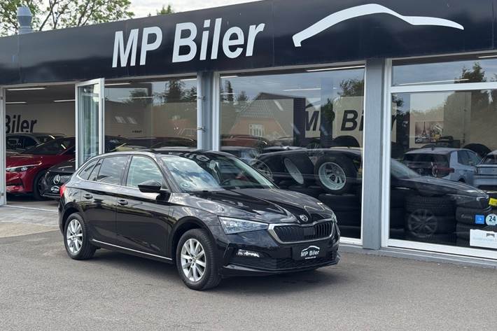 Sort Skoda Scala fra 2020