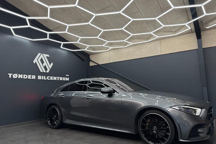 Grå Mercedes CLS450 fra 2018 set udefra