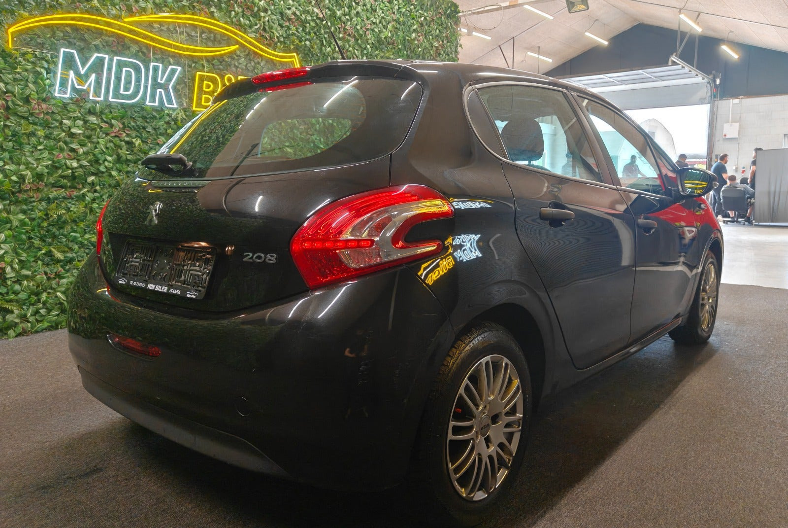 undefined Peugeot 208 fra 2015