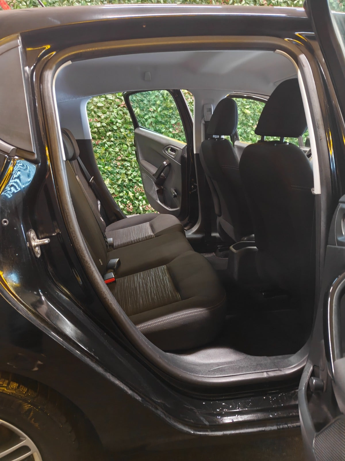 undefined Peugeot 208 fra 2015