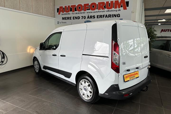 Hvid Ford Transit Connect fra 2018