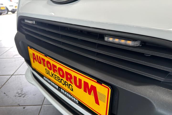 Hvid Ford Transit Connect fra 2018