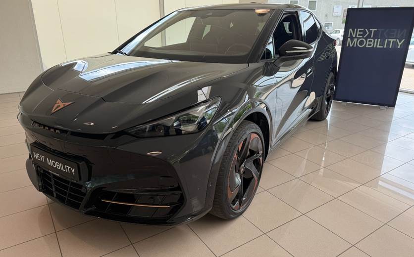 Cupra Tavascan 77 Adrenaline
