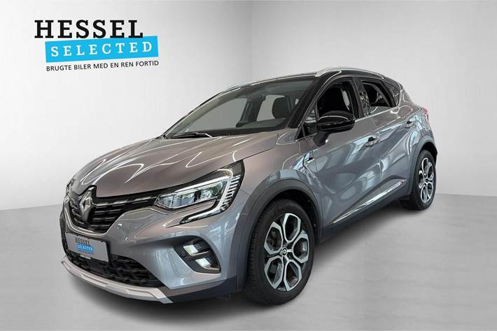 Grå Renault Captur fra 2021 set udefra