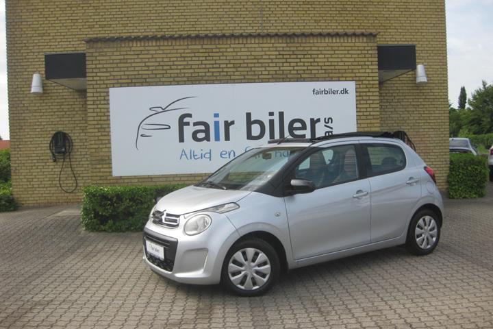 Sølv Citroën C1 fra 2015 set udefra