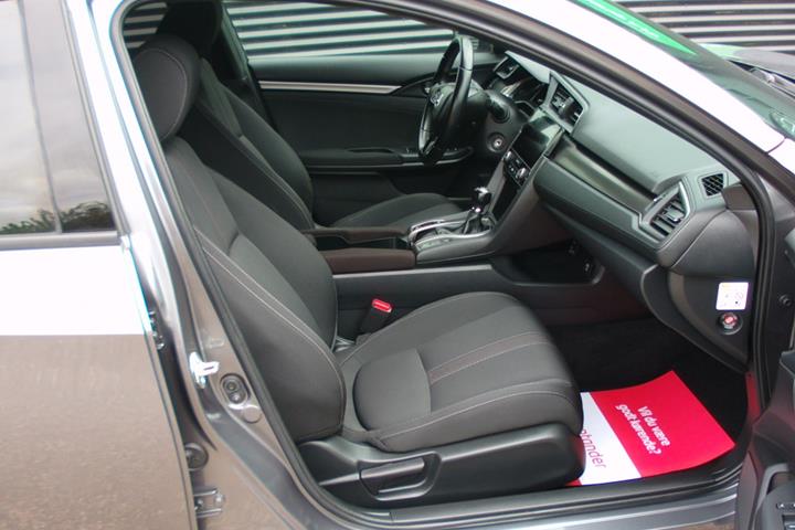 Grå Honda Civic fra 2018