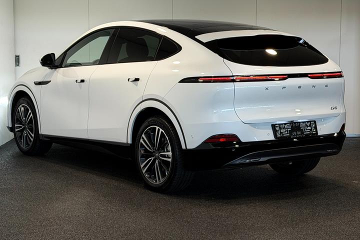 Hvid Xpeng G6 fra 2025