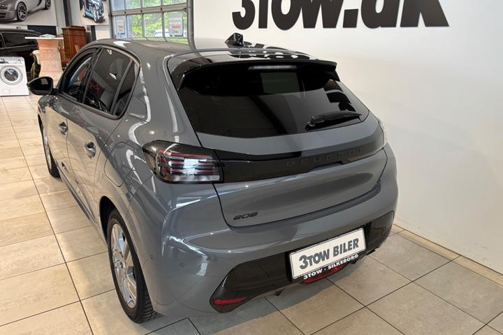 undefined Peugeot 208 fra 2024