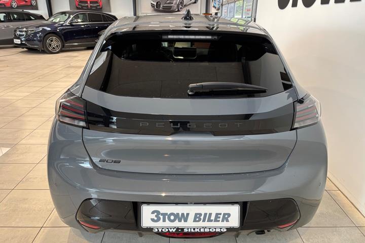 undefined Peugeot 208 fra 2024